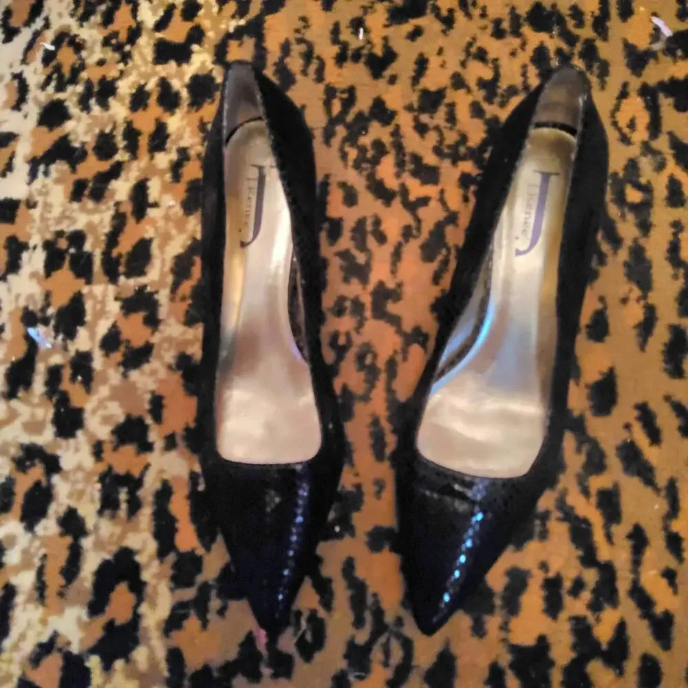 9.5 J Renee Pumps